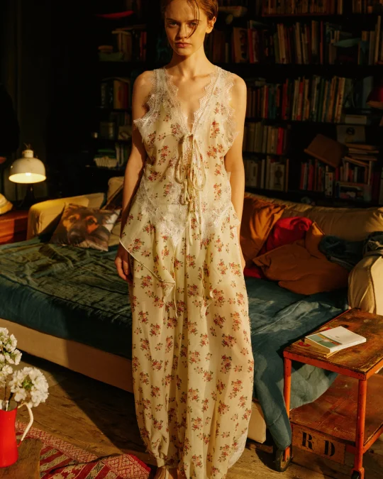 Топ Ivory Bloom Lace Top